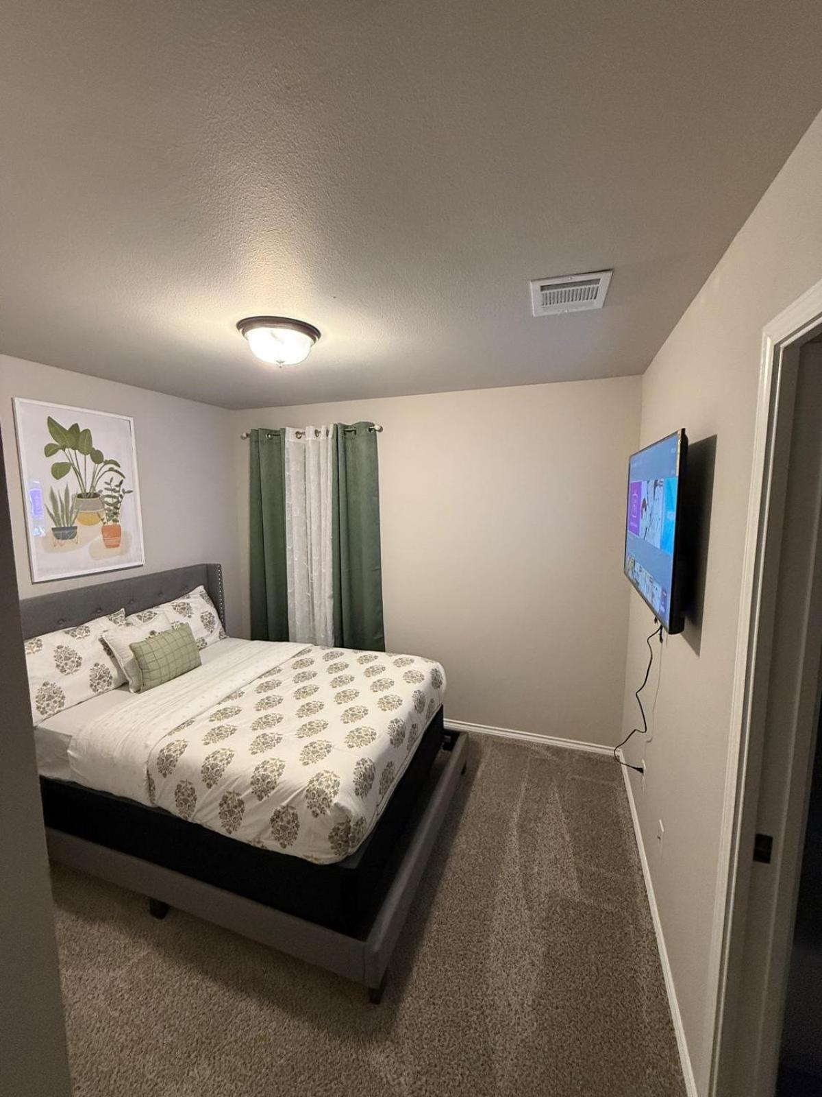 Gorgeous, Brand New 3 Bedrooms Home- Built 2024, Near Seaworld & Lackland Afb ซานอันโตนิโอ ภายนอก รูปภาพ